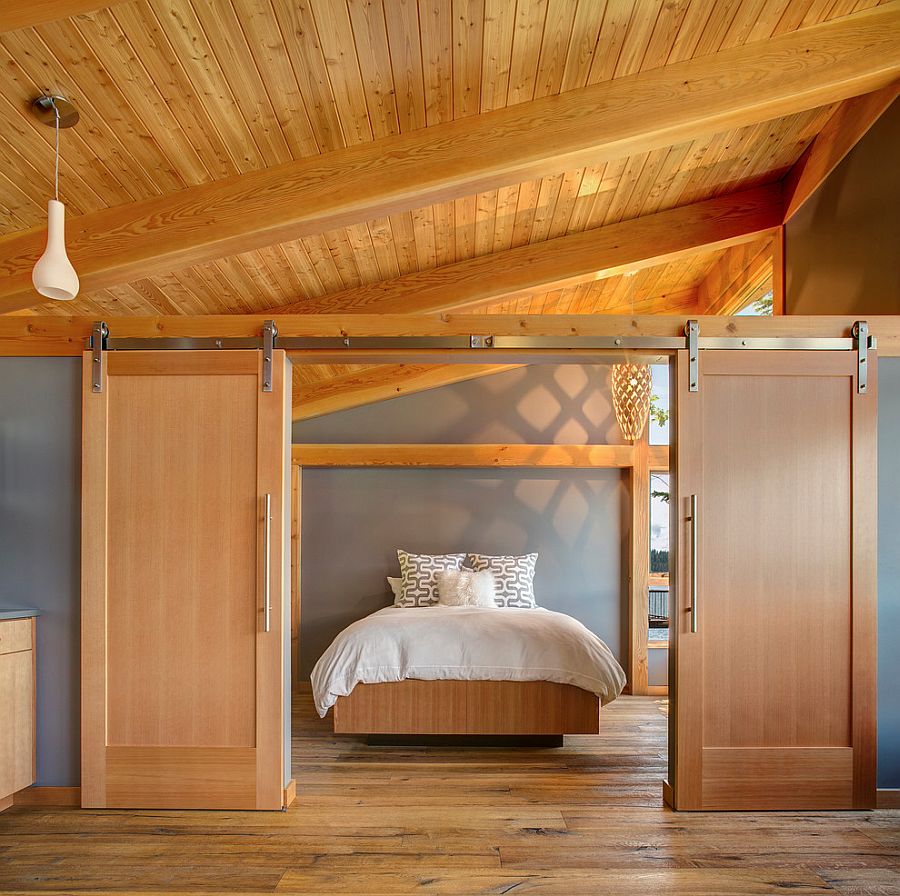 25 dormitorios que muestran la belleza de las puertas corredizas de granero