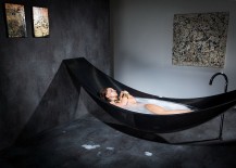 Indulgencia oscura: 18 bañeras negras para un baño elegante y elegante!