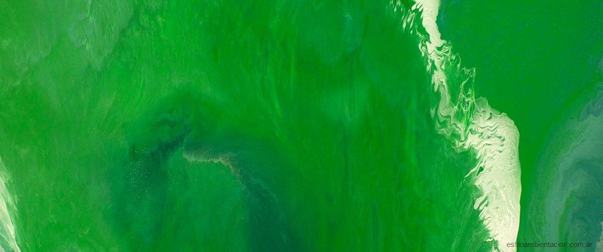 ¿Cómo se combina el color verde en la pintura?
