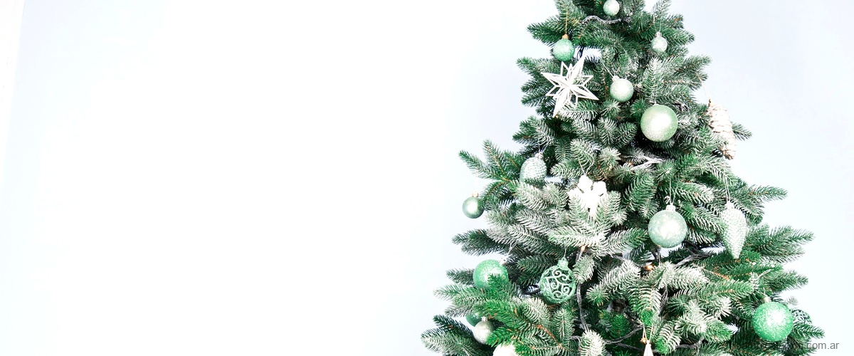 ¿Cuáles son los colores de moda para el árbol de Navidad?