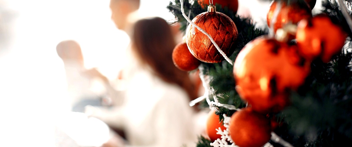 ¿Qué color está de moda para decorar el árbol de Navidad?