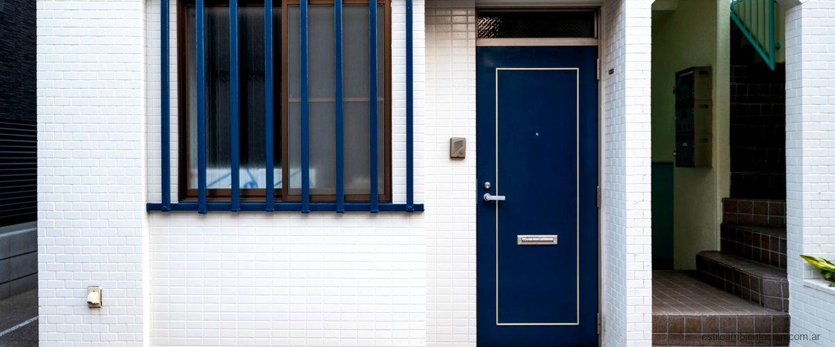 ¿Qué significa pintar una puerta de blanco?